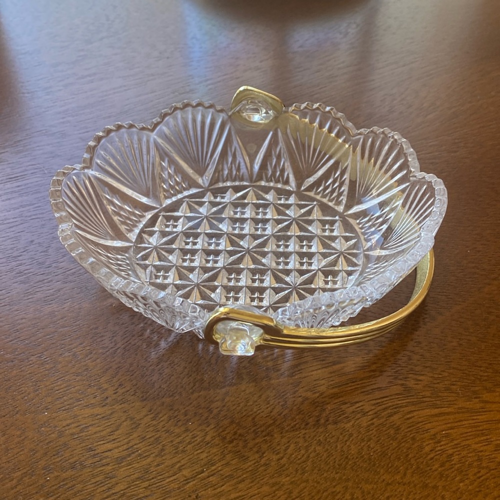 💛Free Shipping💛 Crystal Candy Dish with Gold Handle